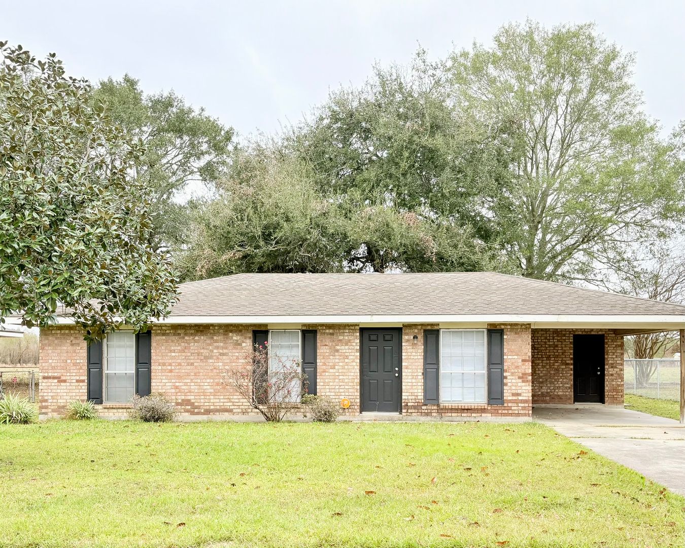 Carencro House: 120 Lindsey Cir