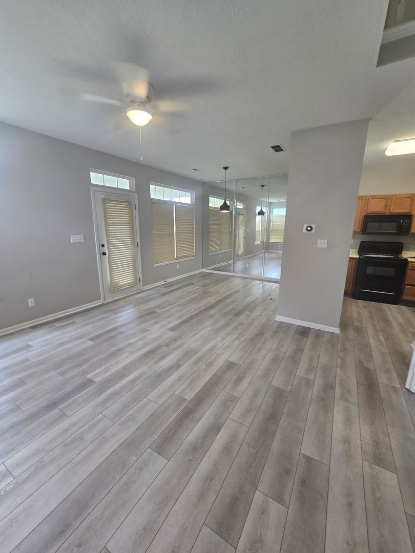 Indianapolis House: 5425 Nighthawk Dr, Indianapolis, IN 46254
