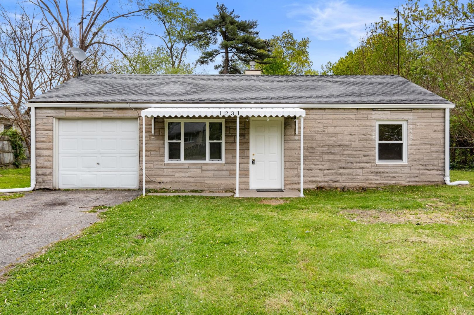 Indianapolis House: 1231 S Denny St