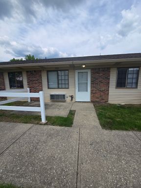 Spacious One Bedroom Apartment in Greenwood near U.S. Hwy 31 N & County Line Rd – photo 1