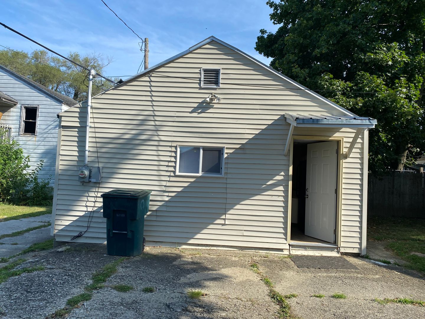 Muncie House: 1307 S Ebright #2