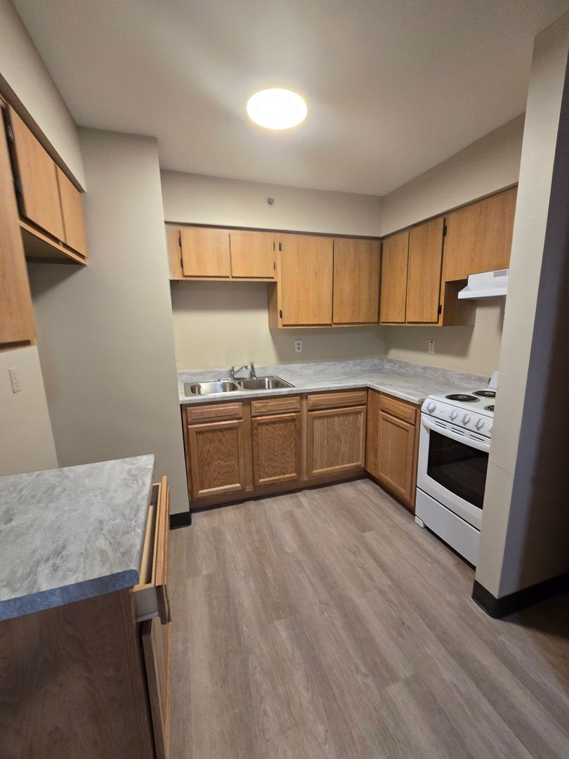 Indianapolis Apartment: 819 Edgemont Avenue