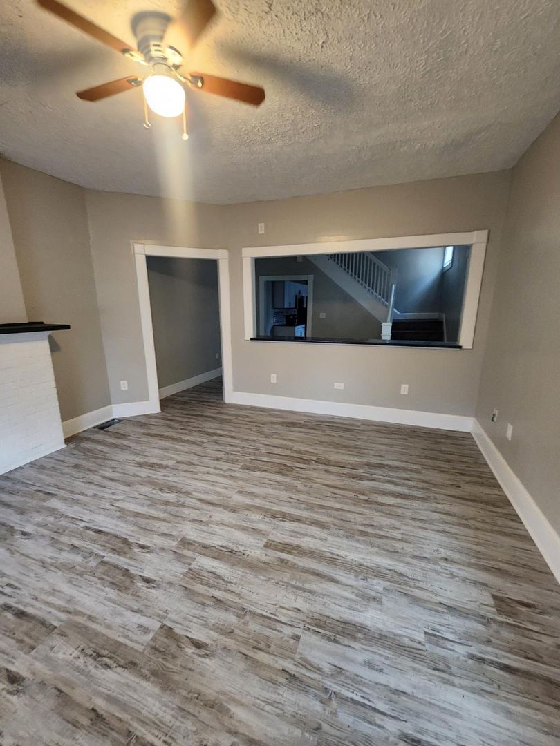 Indianapolis House: 1022 N Tuxedo St