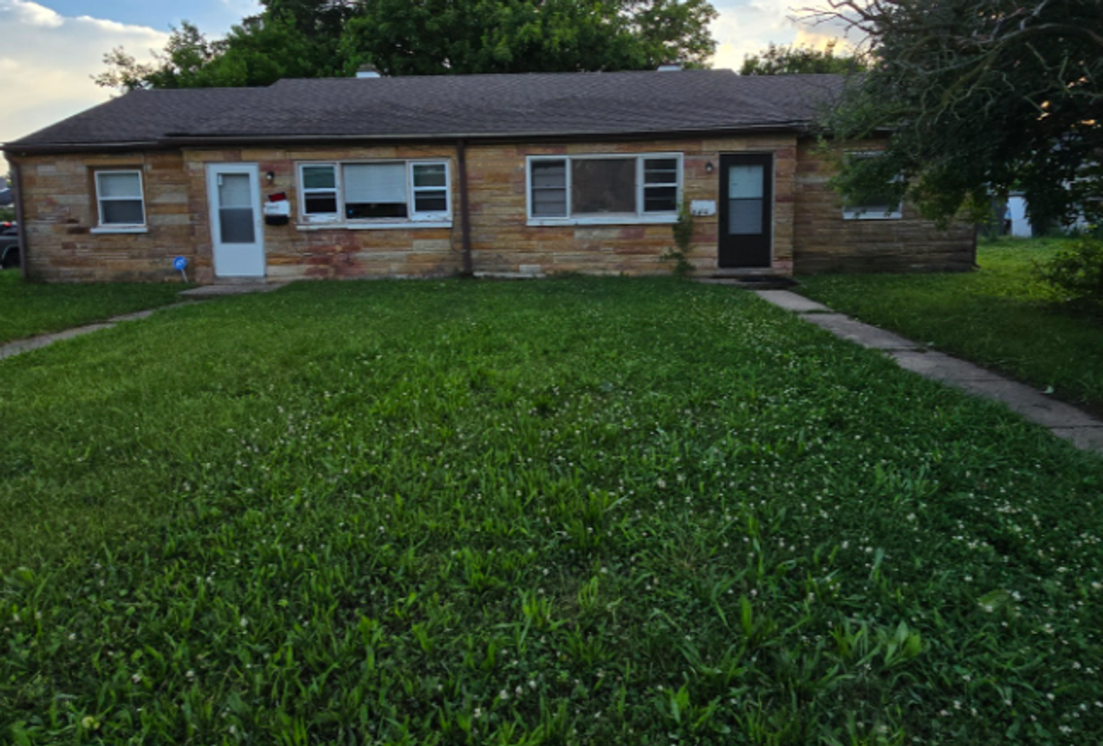 Indianapolis House: 2412 W Arlington Ct