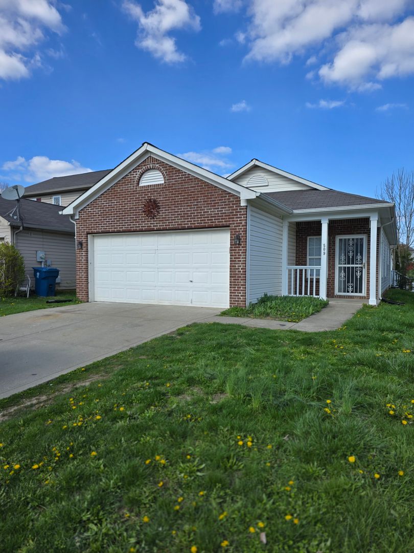 Indianapolis House: 509 Bridgestone Drive