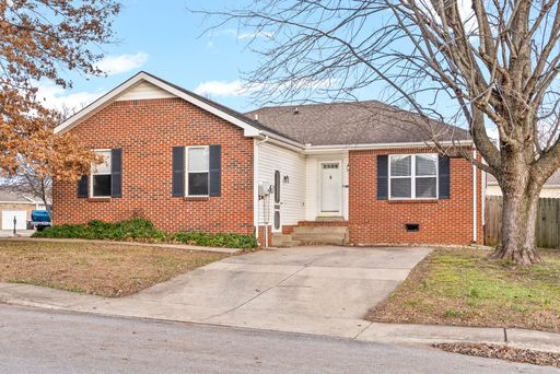 *** Super Nice Ranch Home *** – photo 1
