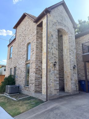 5458 Longview – photo 1