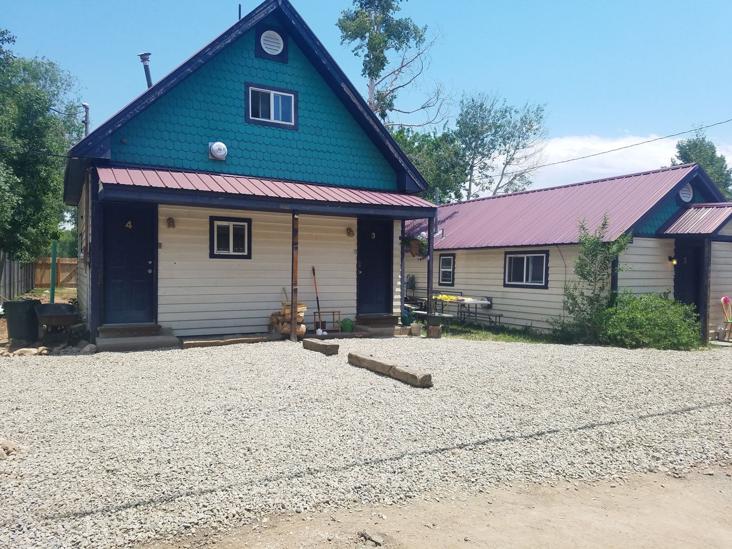 Gunnison Apartment: 107 N Teller St.