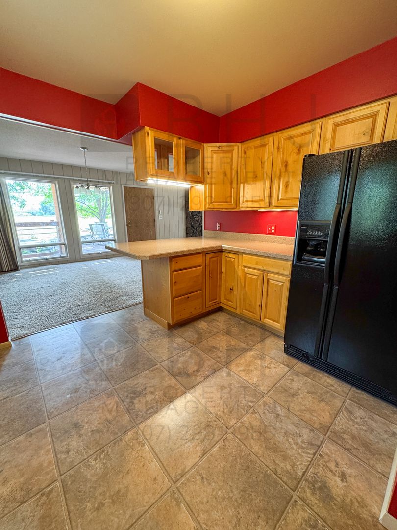 21 Mills Ln 2 of 12