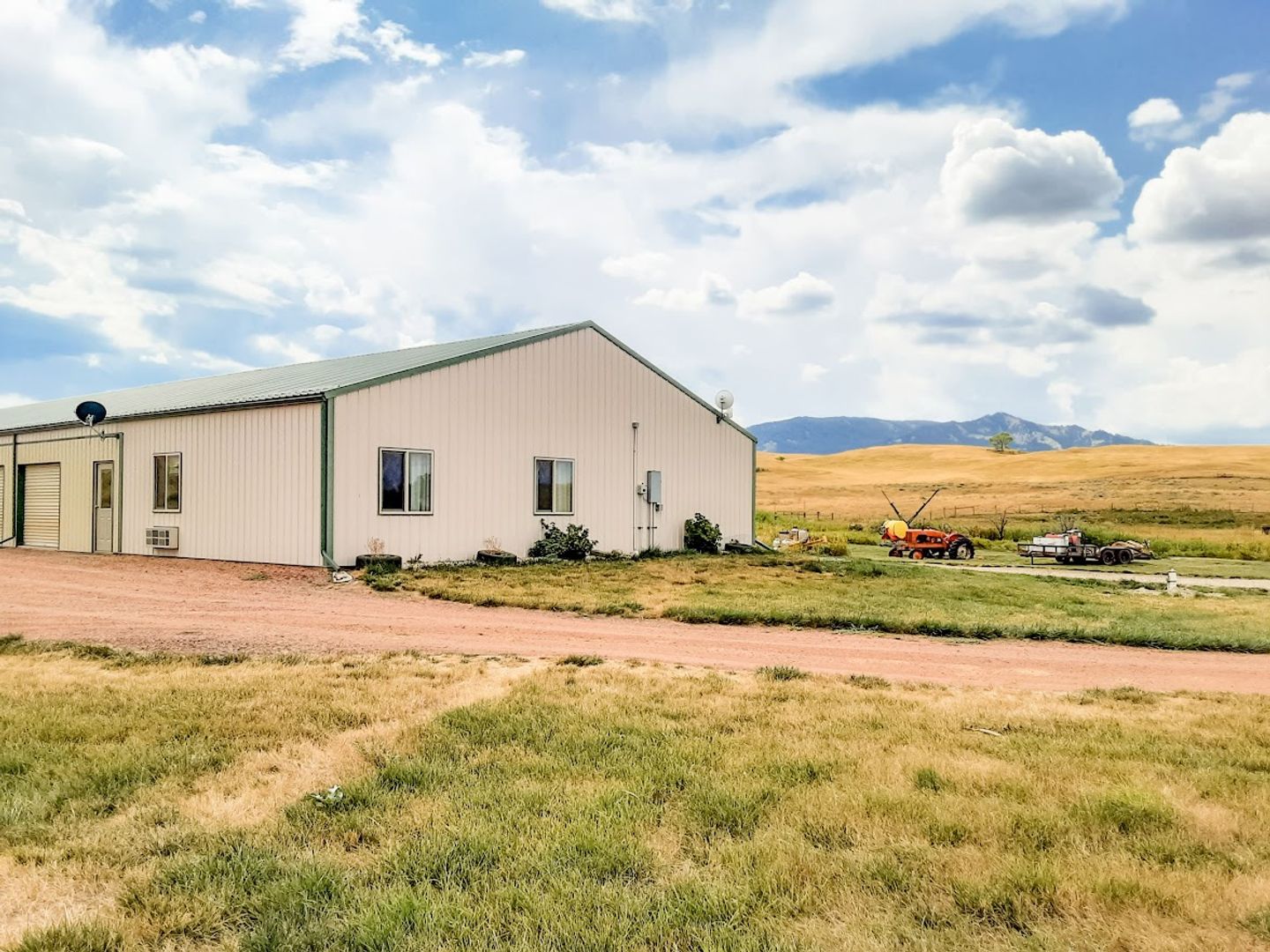 Banner House: 92 Upper Prairie Dog Rd - Barn Apartment