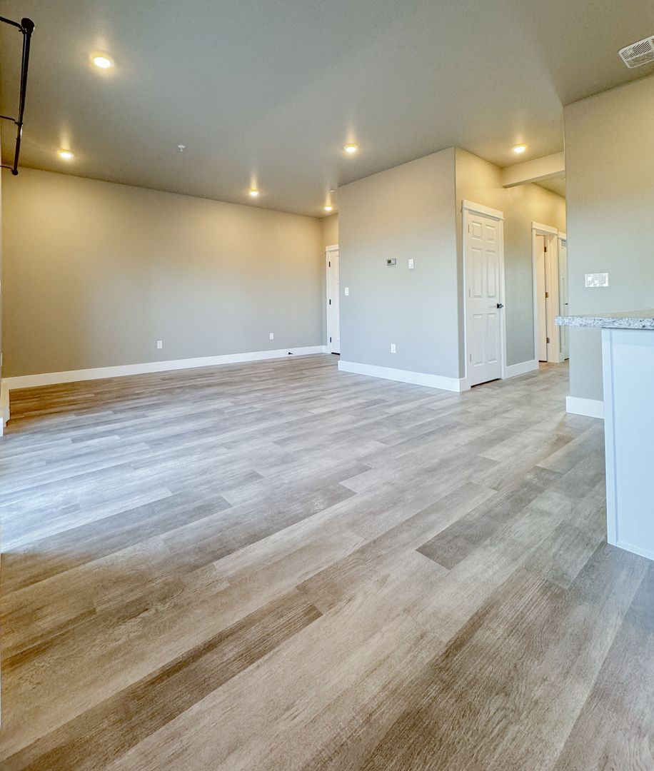 Sheridan Apartment: 941 Covey Run - # 212