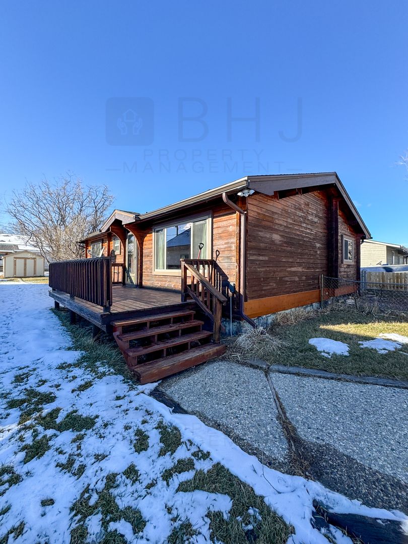 Sheridan House: 1340 Holloway Ave