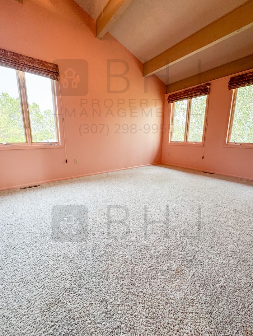 21 Mills Ln 7 of 12