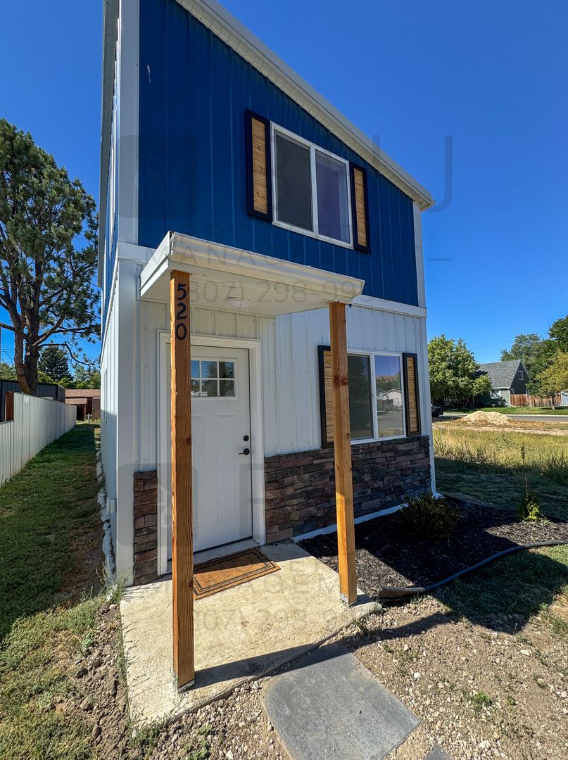 Sheridan House: 520 Canby St