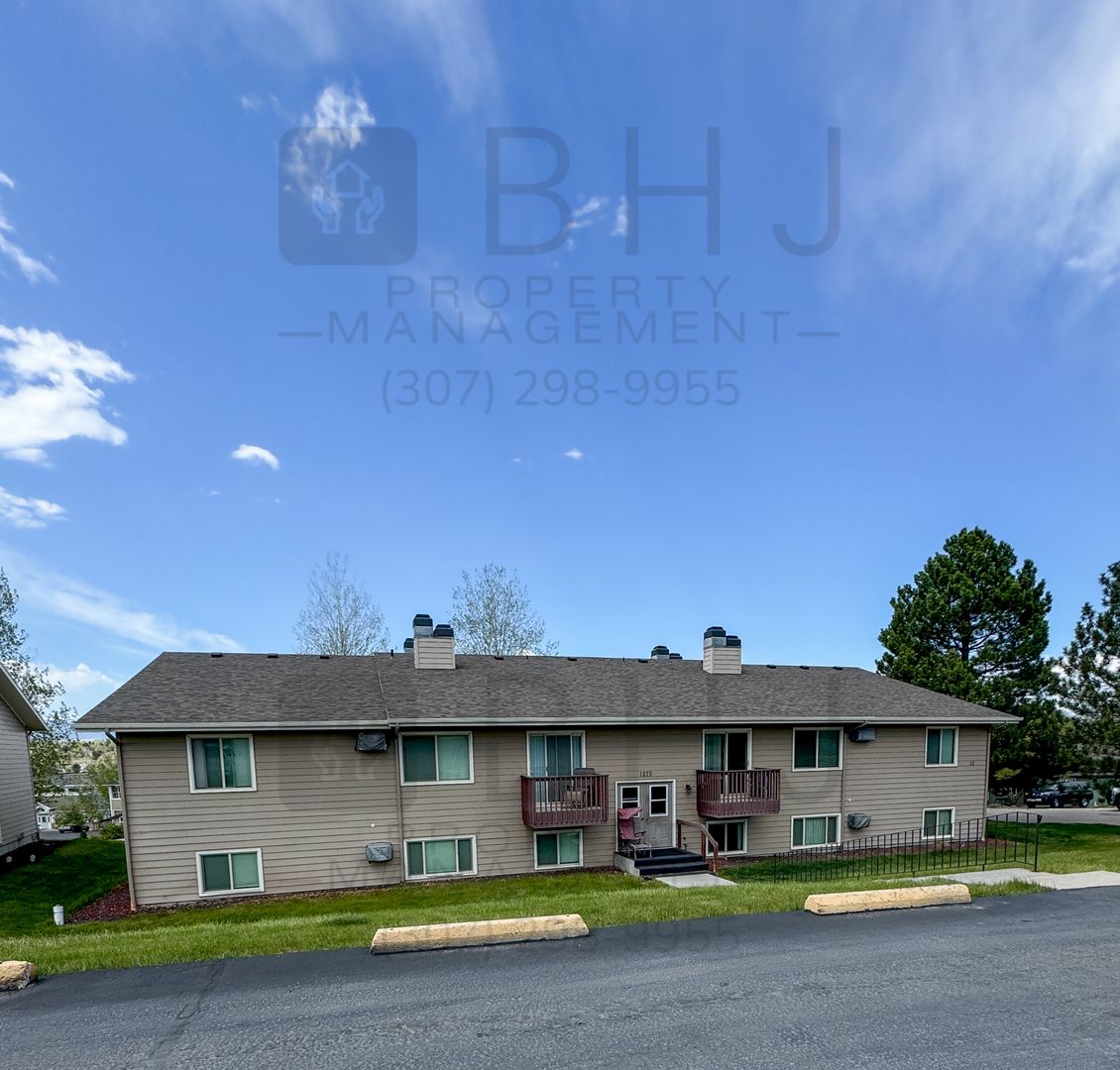 Sheridan Apartment: 1270 Sugarview Drive