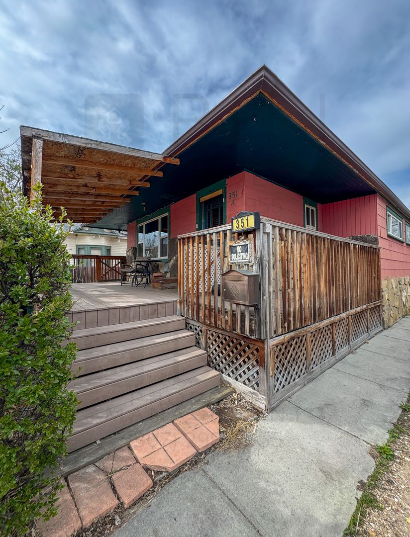 Sheridan House: 351 E Works