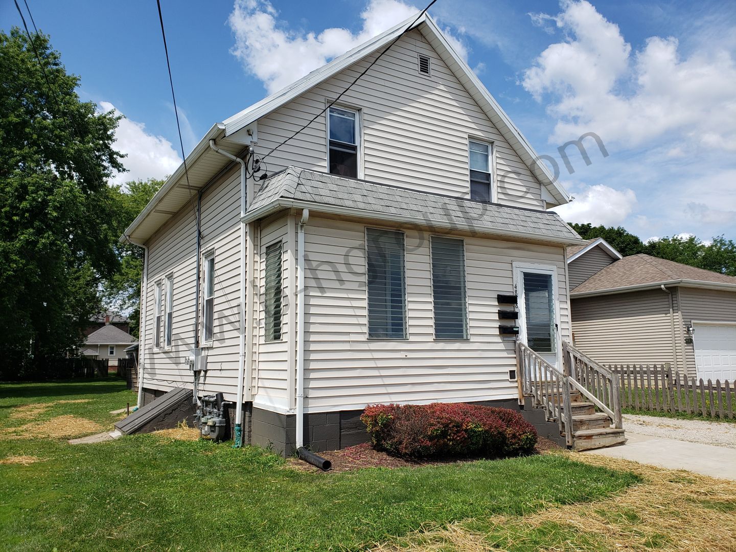 Kenosha Apartment: 4828 16th Ave