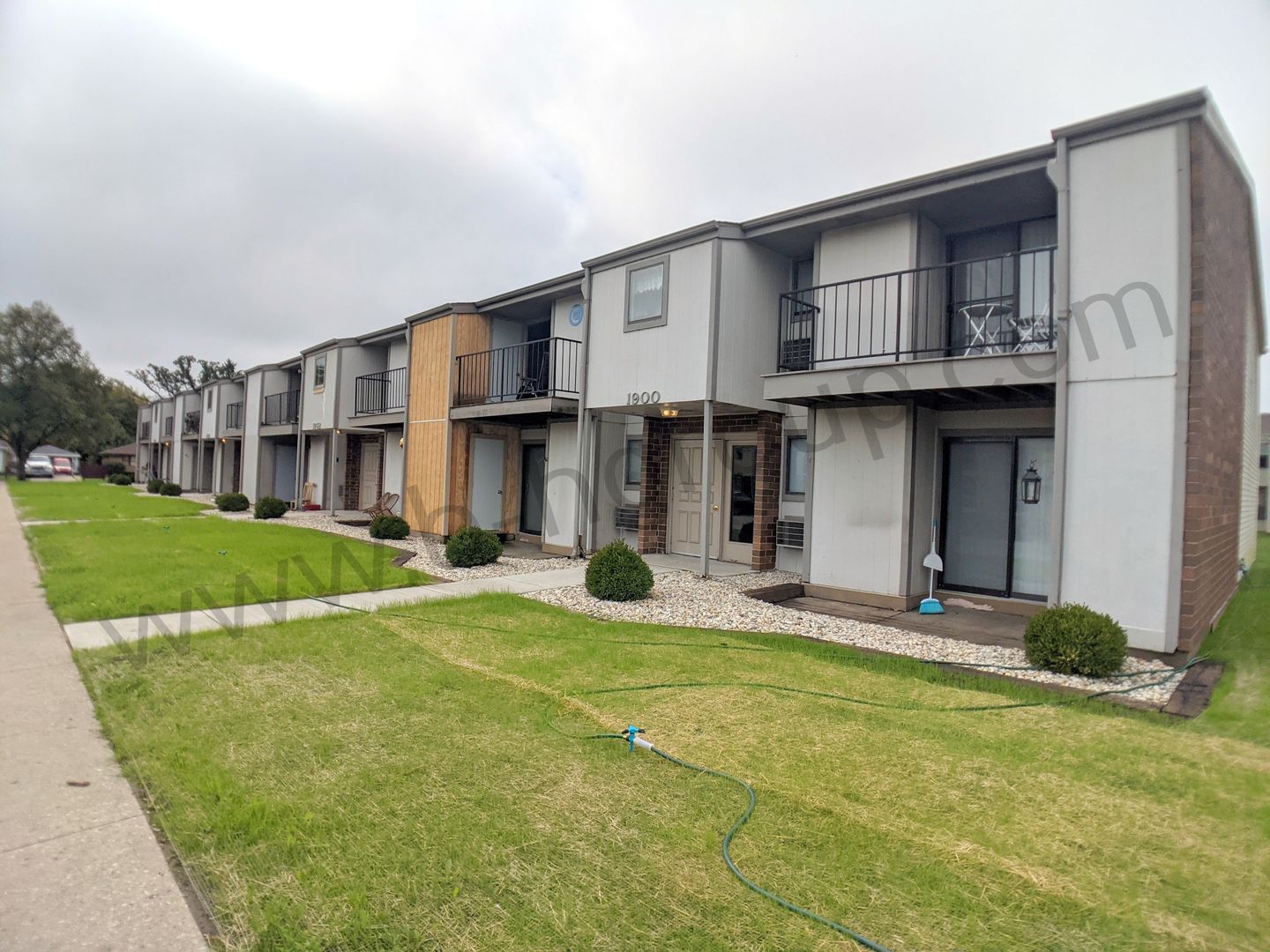 Kenosha Apartment: 1900 89th St