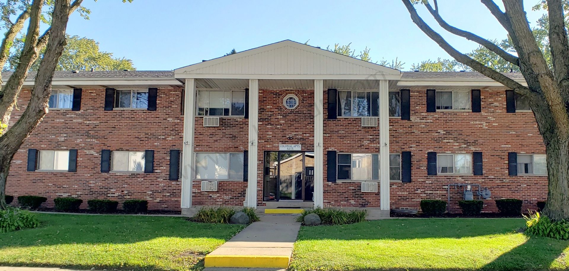 Kenosha Apartment: 5215 58th Ave
