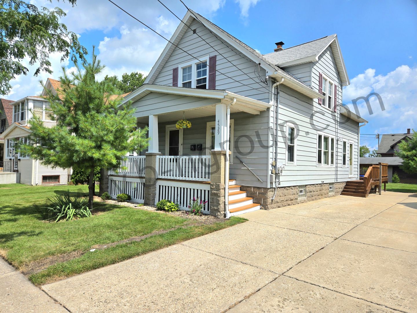 Kenosha Apartment: 4529 18th Ave