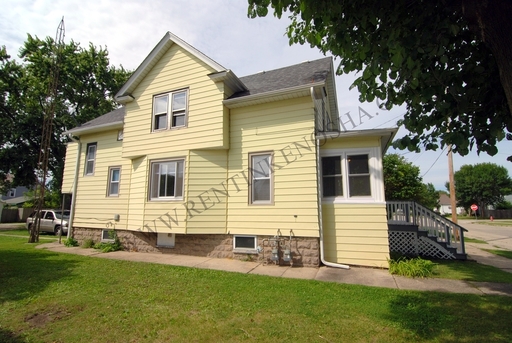 4812 25th Avenue - Upper, Kenosha, WI 53140
