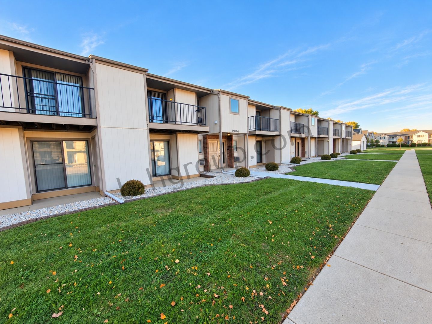 Kenosha Apartment: 1900 89th St