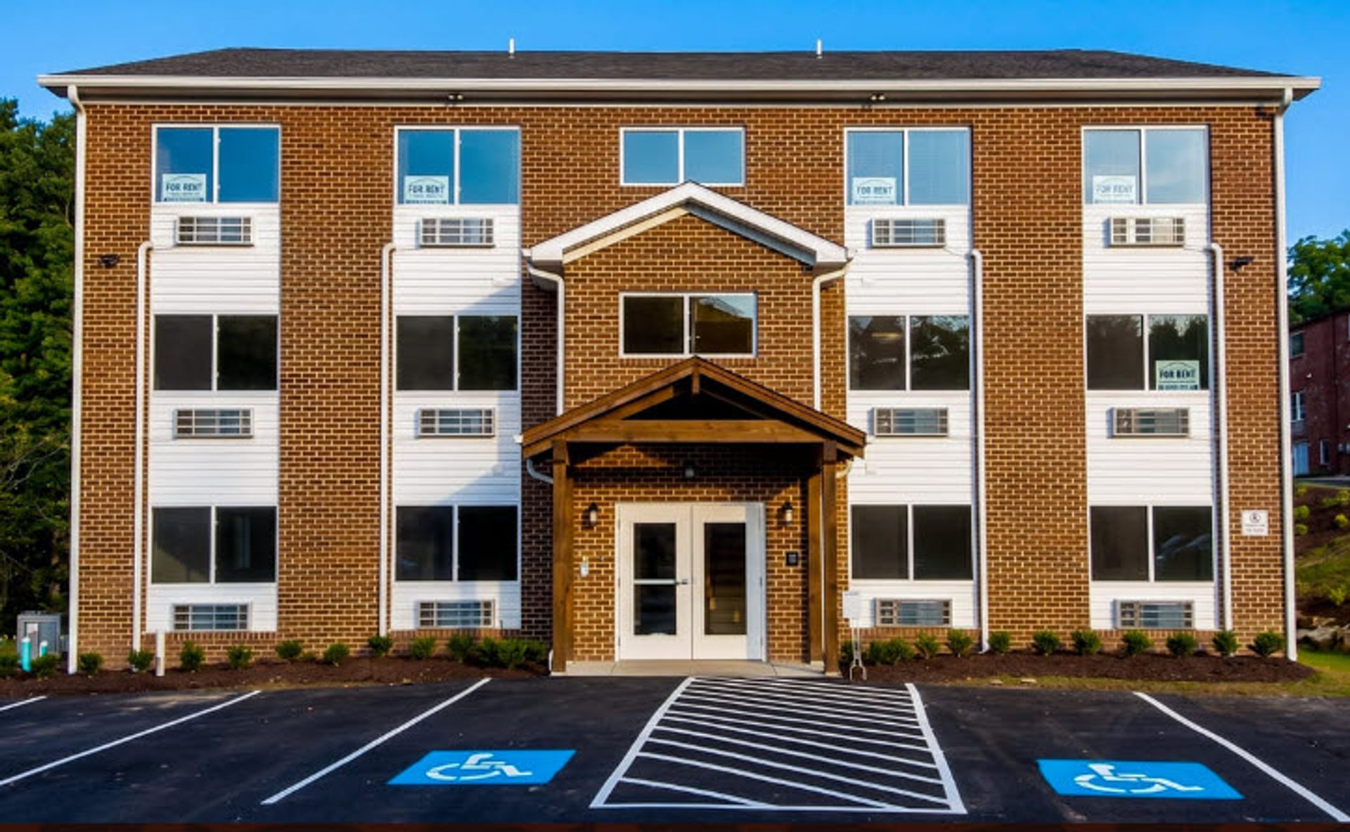 Gibsonia Apartment: 51 Hampshire Ln
