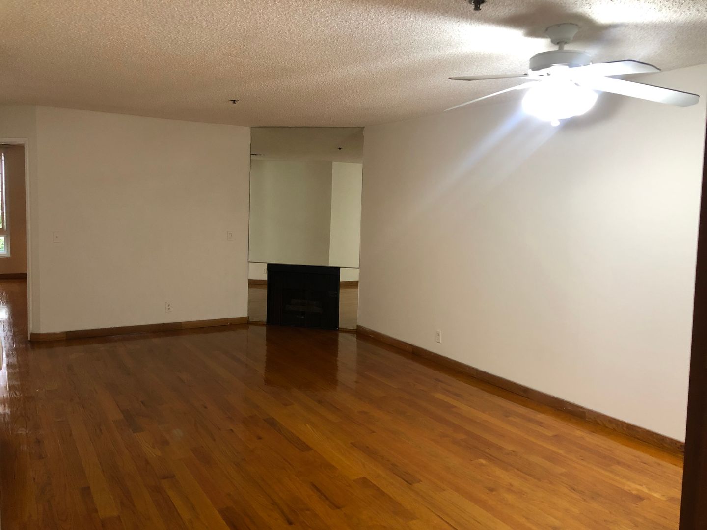 Los Angeles Apartment: 10811 Ashton Ave.