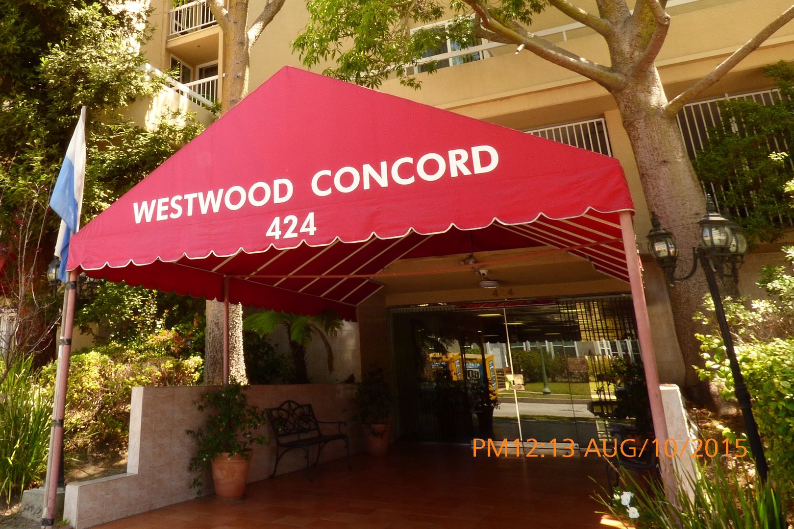 Los Angeles Apartment: 424 Veteran Avenue