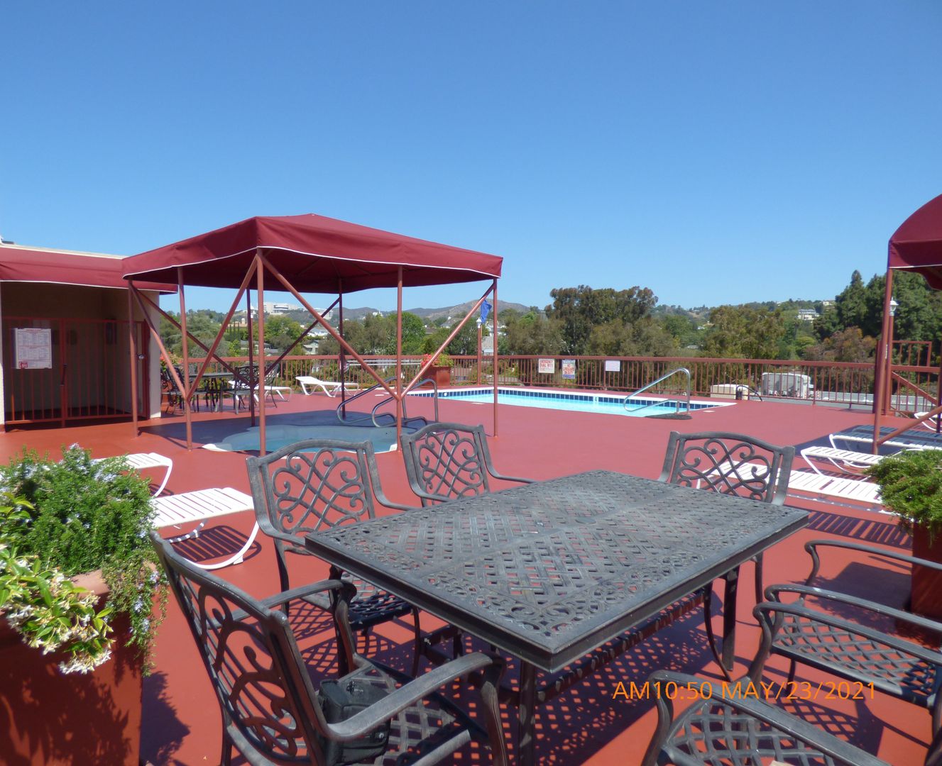 Los Angeles Apartment: 424 Veteran Avenue