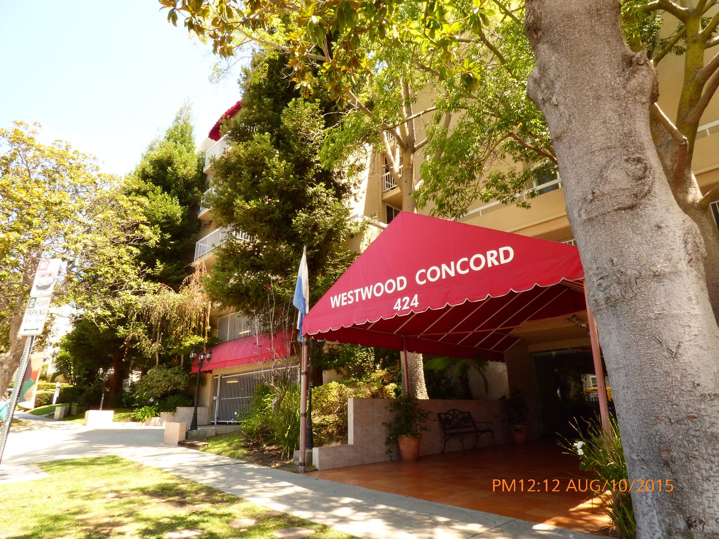 Los Angeles Apartment: 424 Veteran Avenue