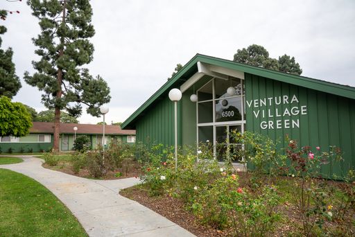 Ventura Village Green 2 bed, 1 bath – photo 1