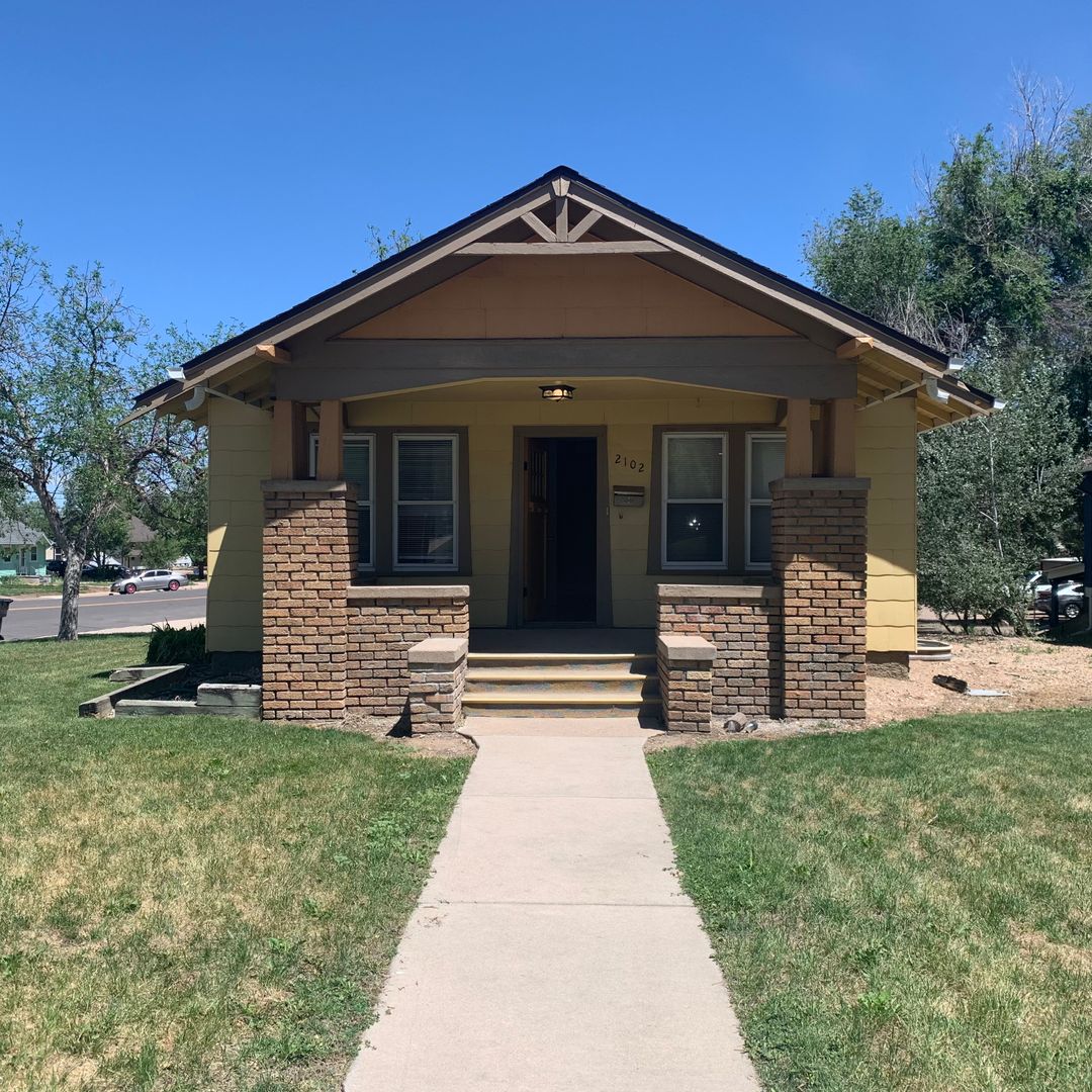 Greeley House: 2102 8th Avenue