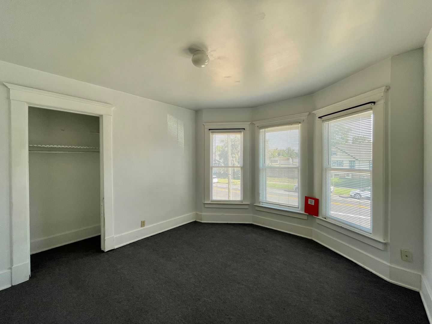 Greeley Apartment: 1744 8th Ave