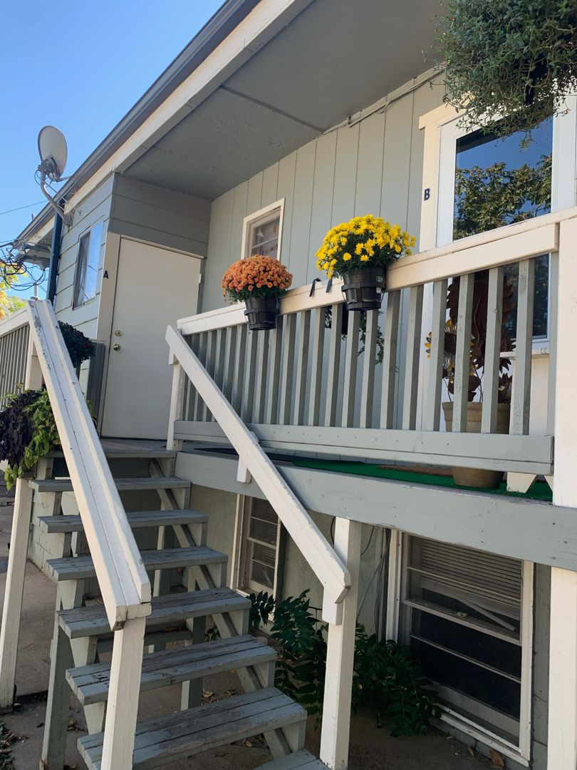 Greeley Apartment: 1544 9th Avenue