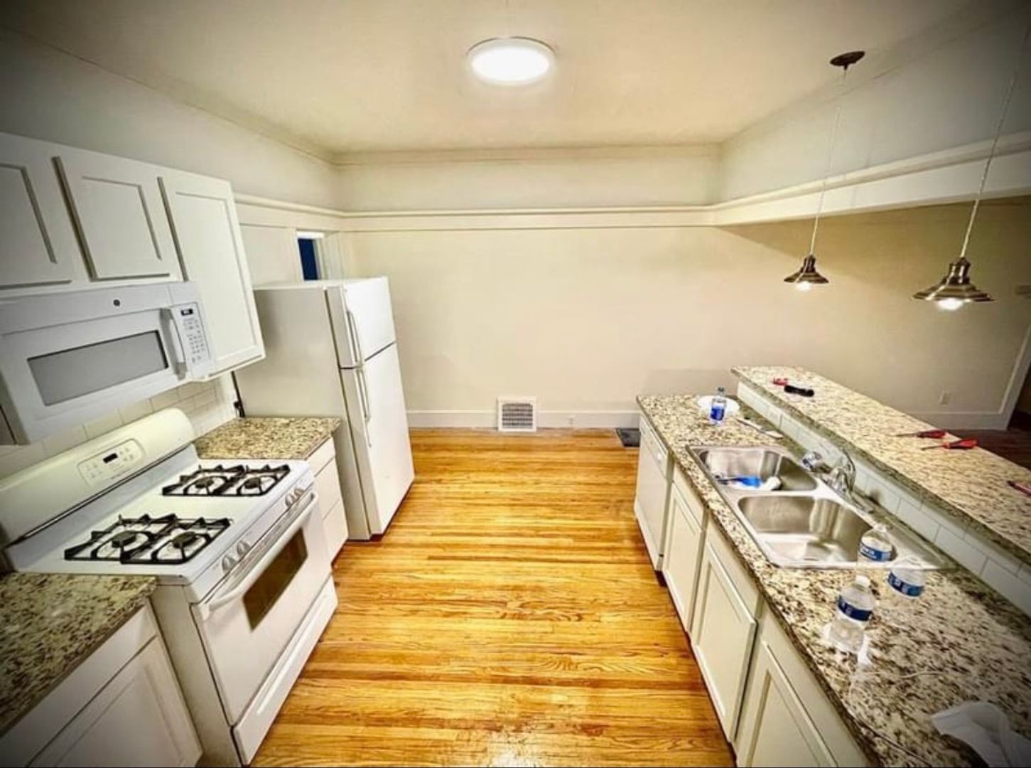 Greeley Apartment: 1817 7th Ave