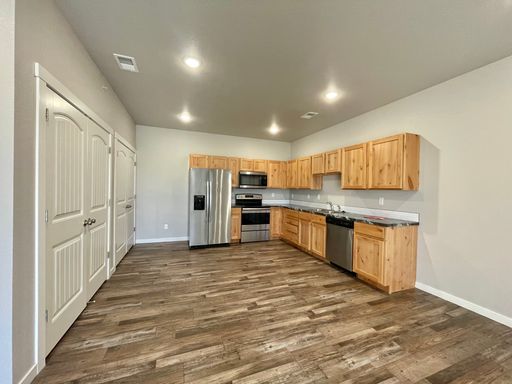 2 Bed 1 Bath in Eaton! – photo 1