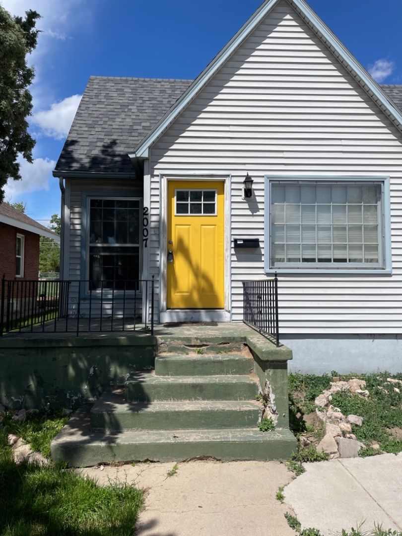 Greeley House: 2007 8th Avenue