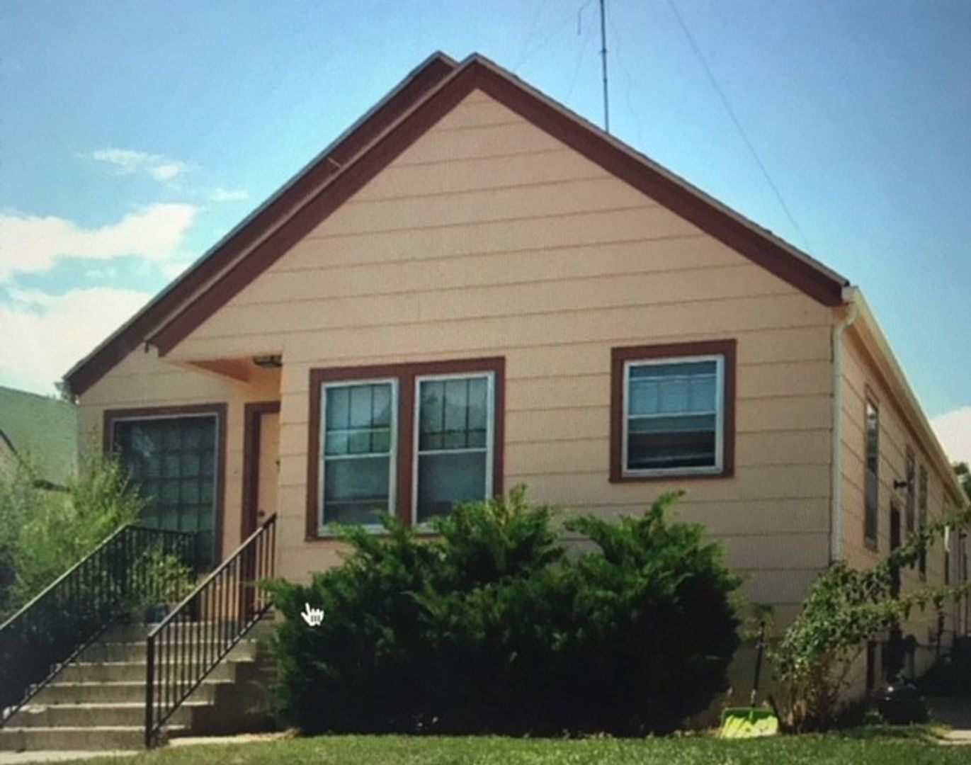 Greeley Apartment: 2117 9th Avenue