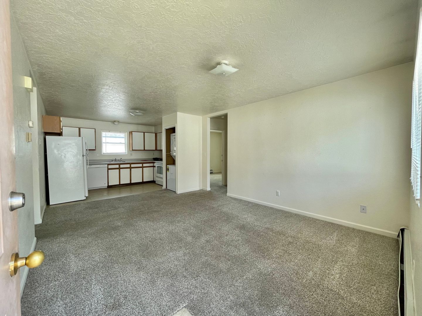 Greeley Apartment: 2117 9th Avenue