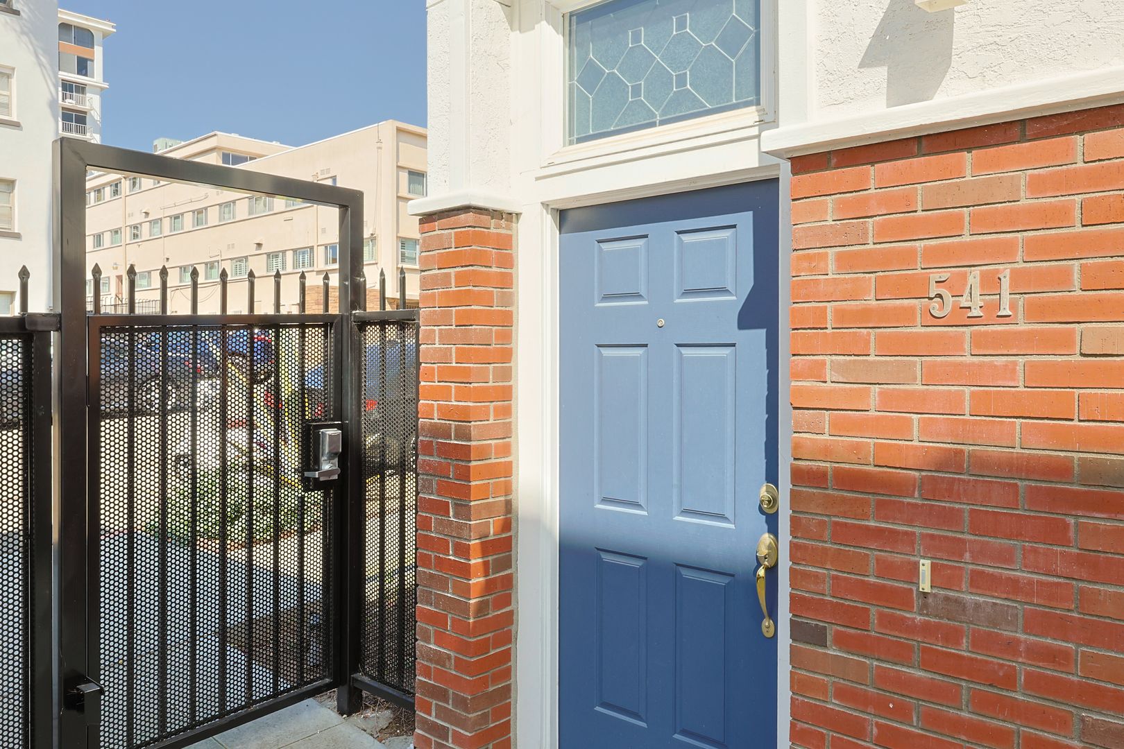 San Diego House: 541 Juniper St