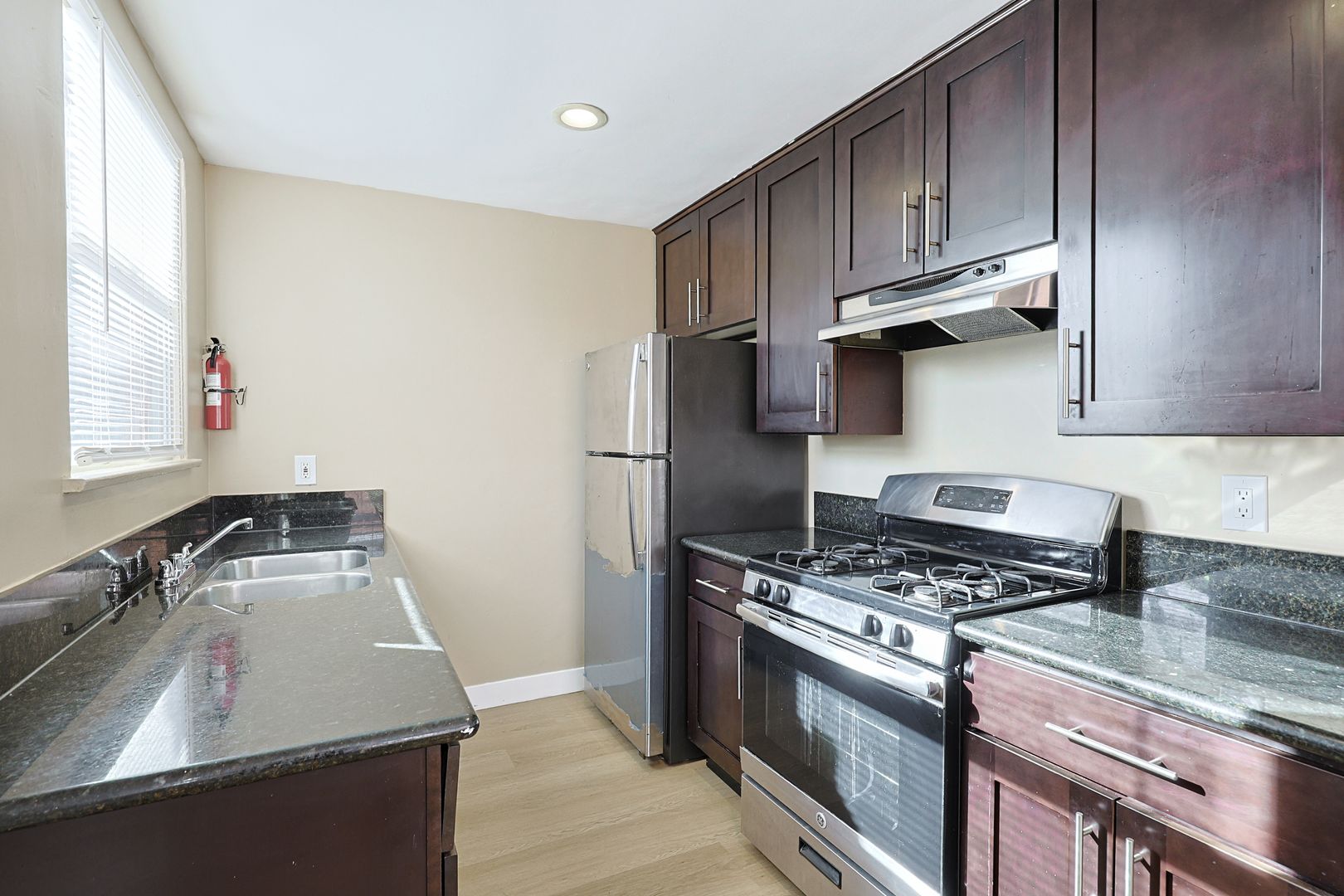 San Diego Apartment: 5461-65 Imperial Ave