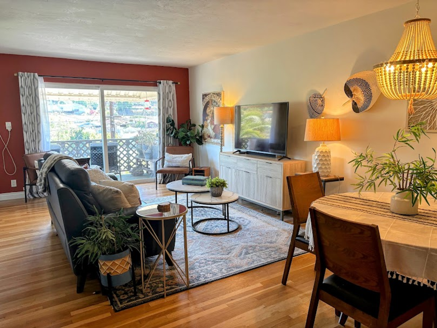 La Mesa Condo: 4514 3rd Street