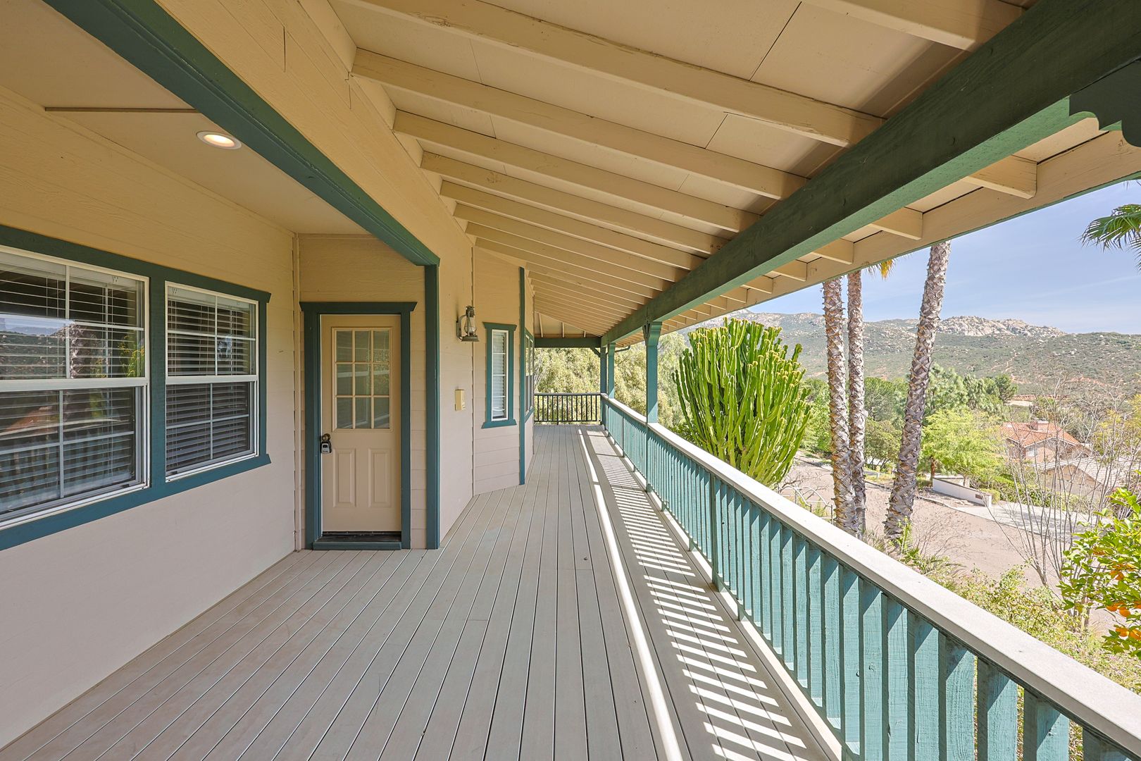 Ramona House: 24468 Rutherford Rd