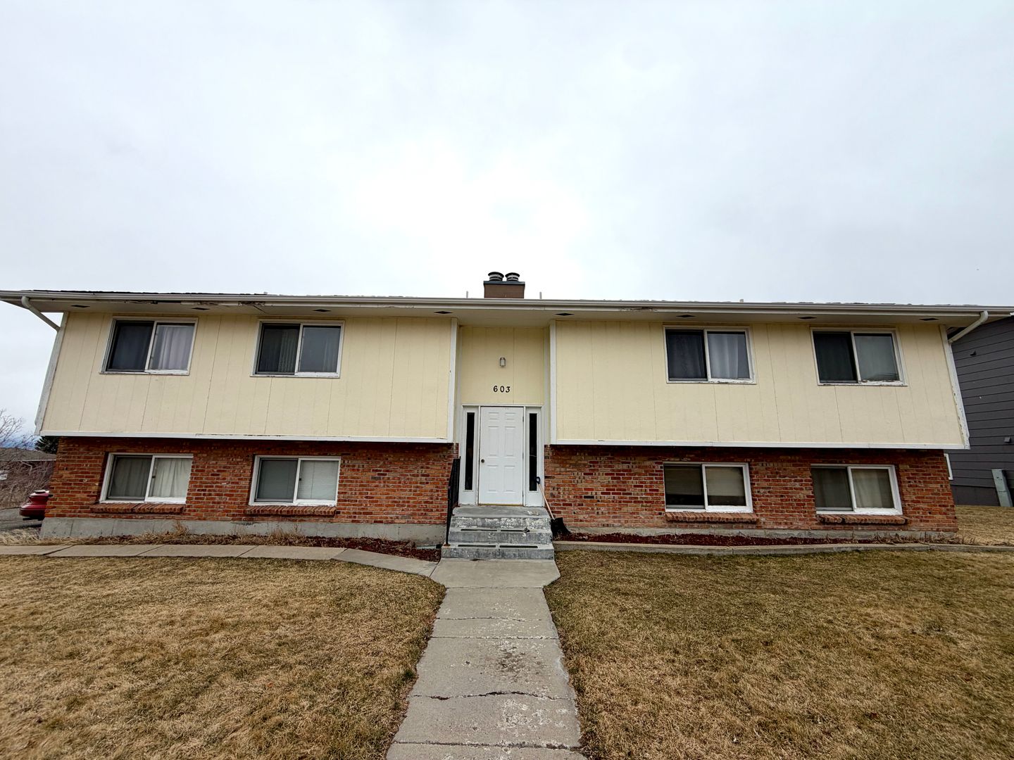 Helena Apartment: 603 S. California St.