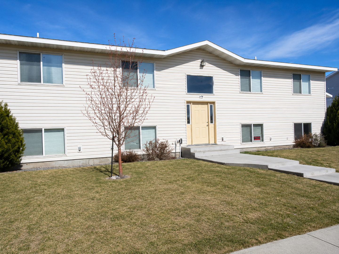 East Helena Apartment: 902 East Main St.