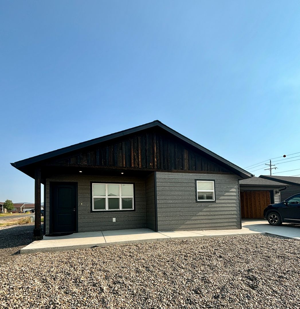 Helena Apartment: 7995 Avocet Drive