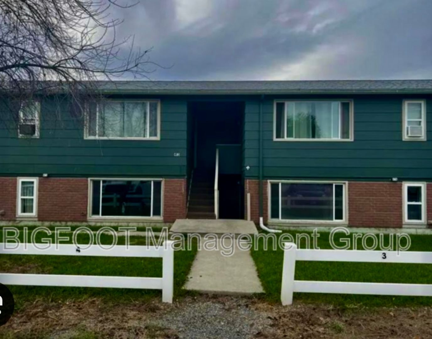 Townsend Apartment: 413 North cherry St.