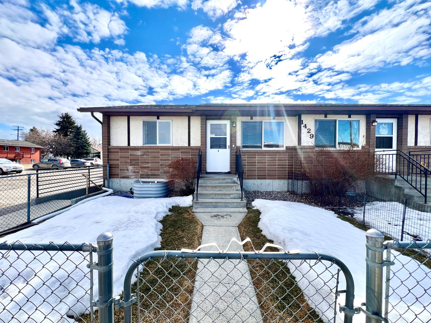 Helena Apartment: 1429 Aspen St.