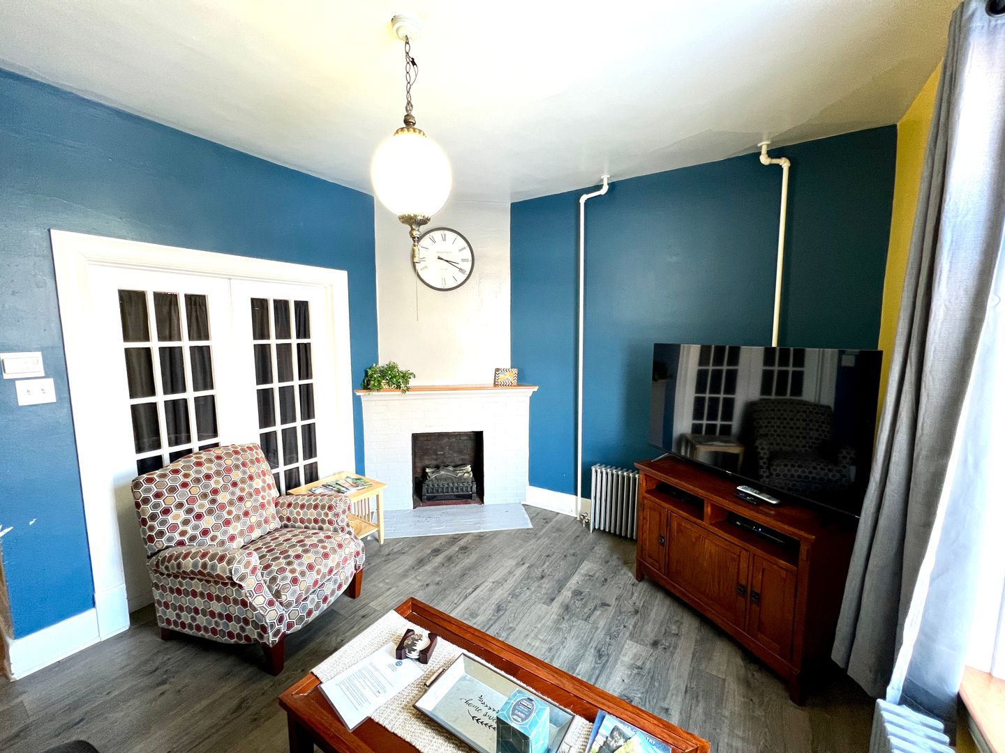 Helena Apartment: 505 E 6th